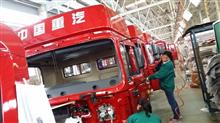 中國重汽豪沃高頂半掛車 市場定位、價格分析與配件生態(tài)